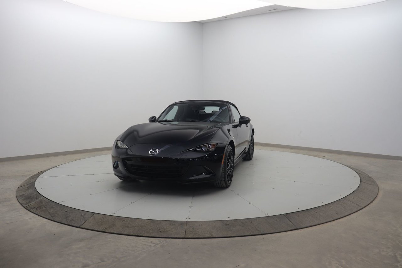 2023 Mazda MX-5 VIN JM1NDAD7XP0553322 Black Chicoutimi - photo #0