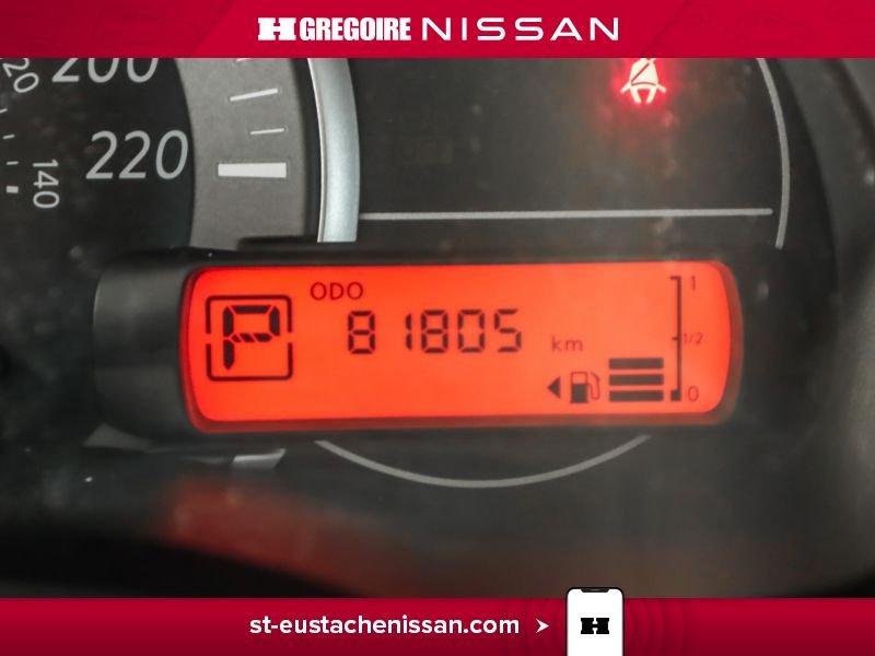 2017 Nissan MICRA Red Saint-Eustache - photo #16
