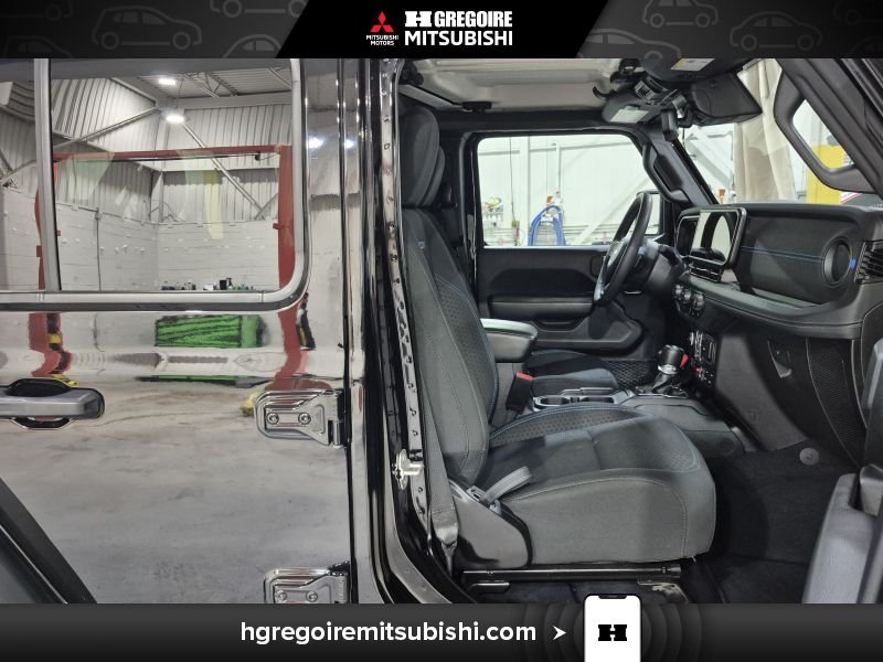 Jeep Wrangler MH4355 | Rubicon Hybride * 4x4* Mags * Camera * Carplay * 2024 Noir Laval - photo #15