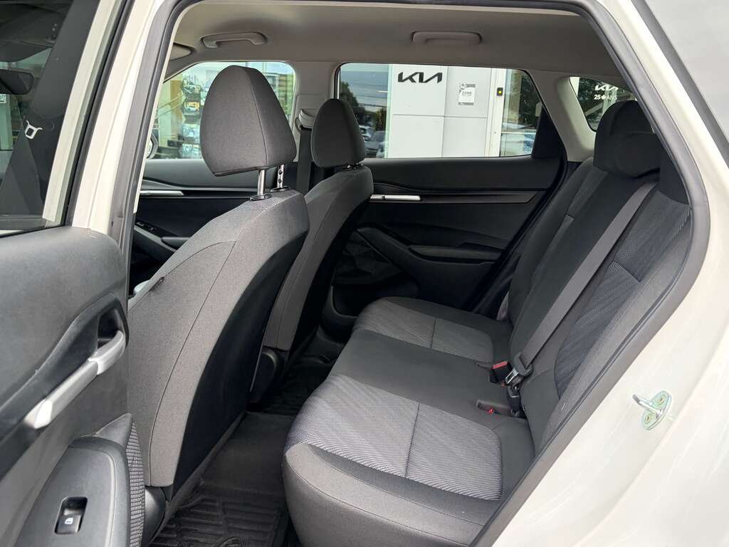 Kia Seltos 2023 Blanc Gatineau - photo #10