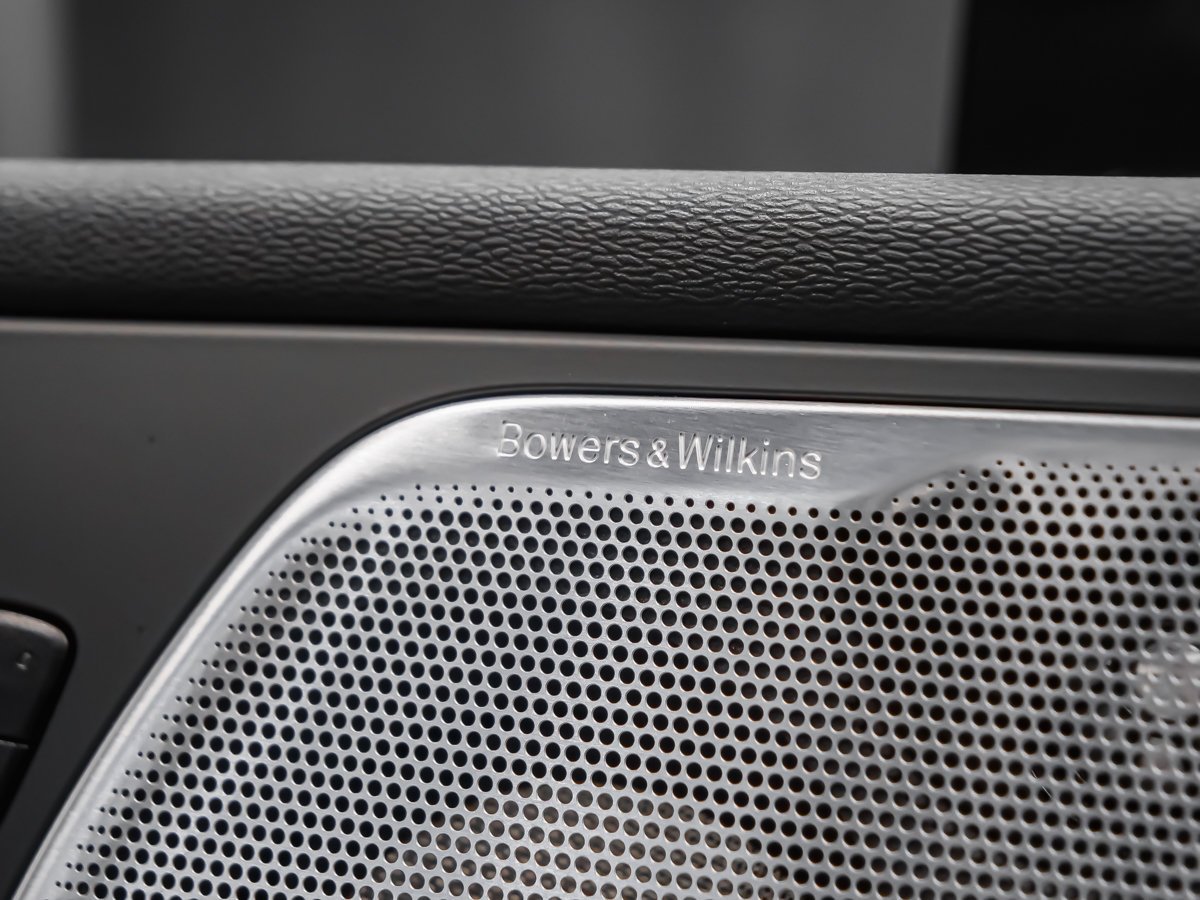 2022 Volvo XC60 B6 INSCRIPTION CLIMATE BOWERS & WILKINS Black Montreal - photo #11