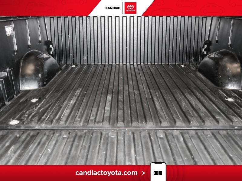 2023 Toyota Tundra Red Blainville - photo #37