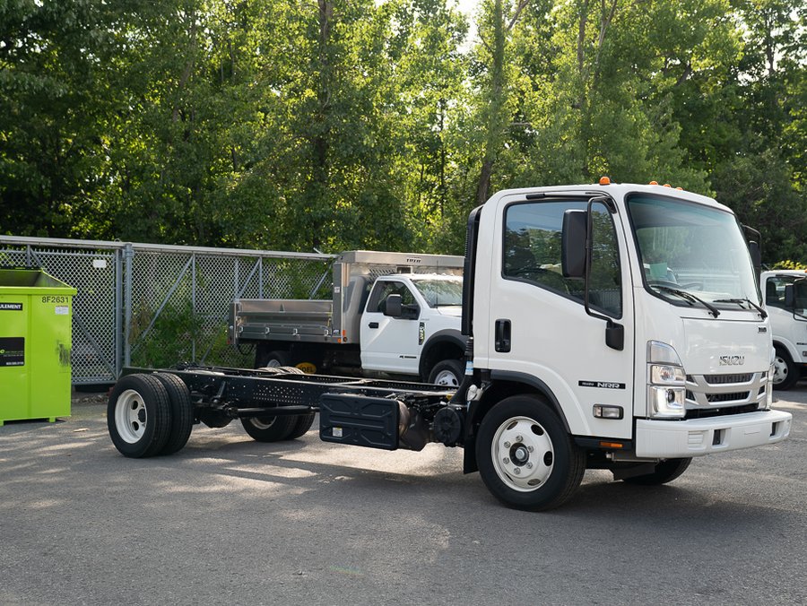 2024 ISUZU NRR 2024 White