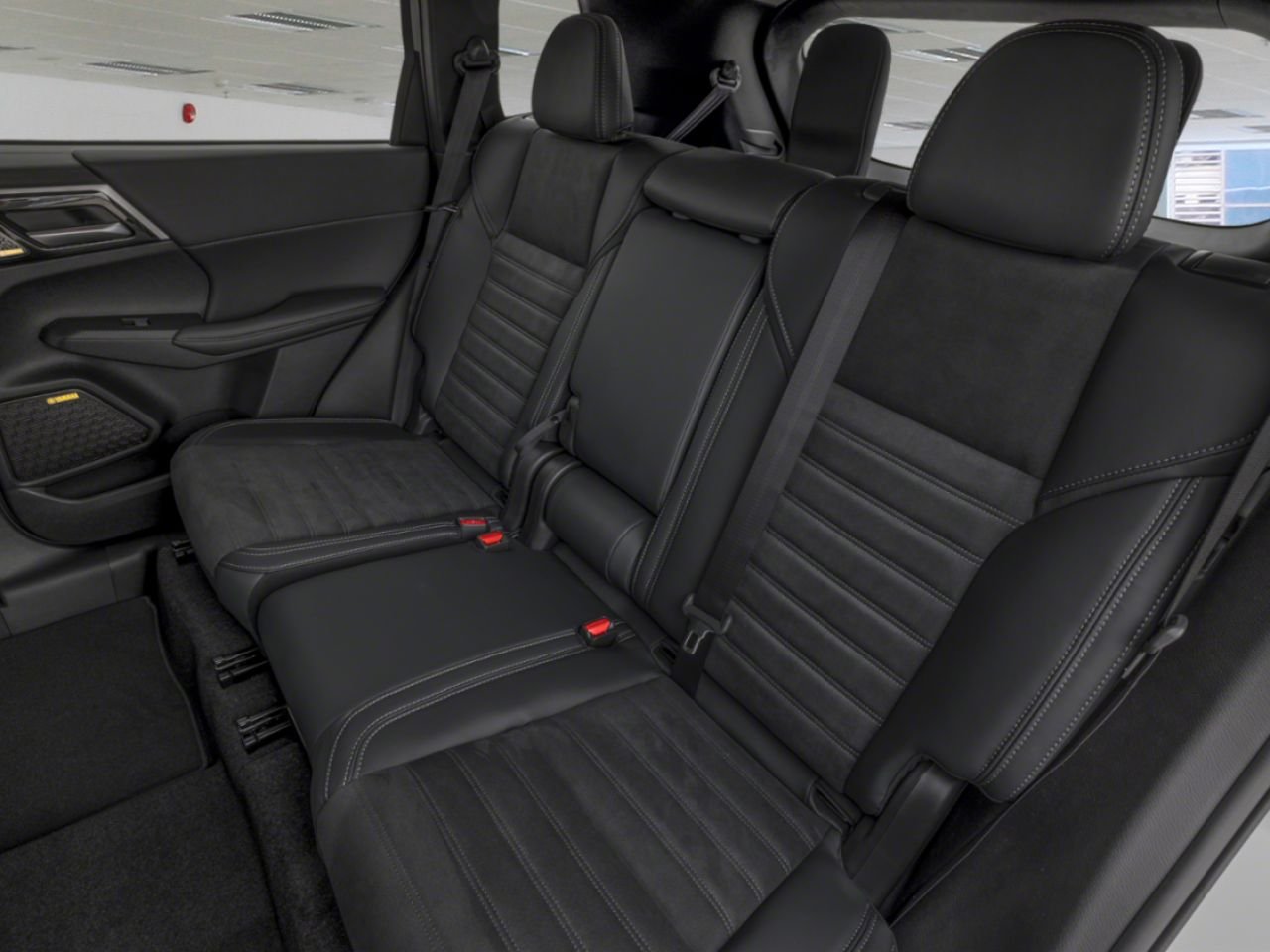 2026 MITSUBISHI Outlander Graphite Grey Amos - photo #6