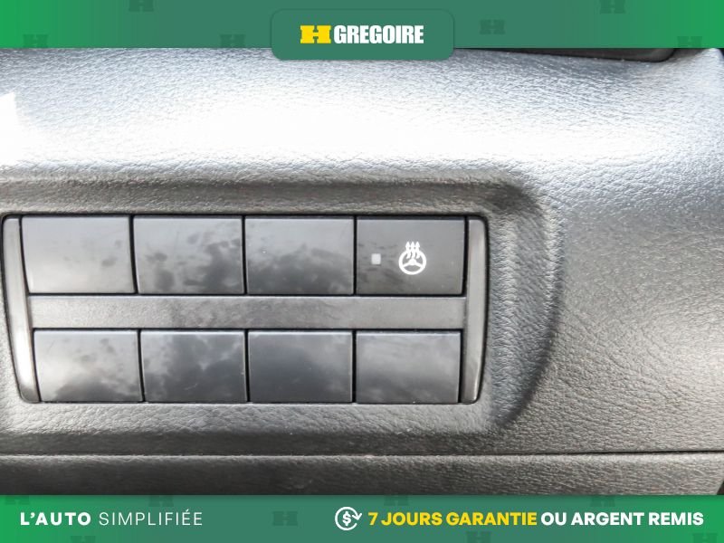 Nissan Kicks 2024 Gris Blainville - photo #22