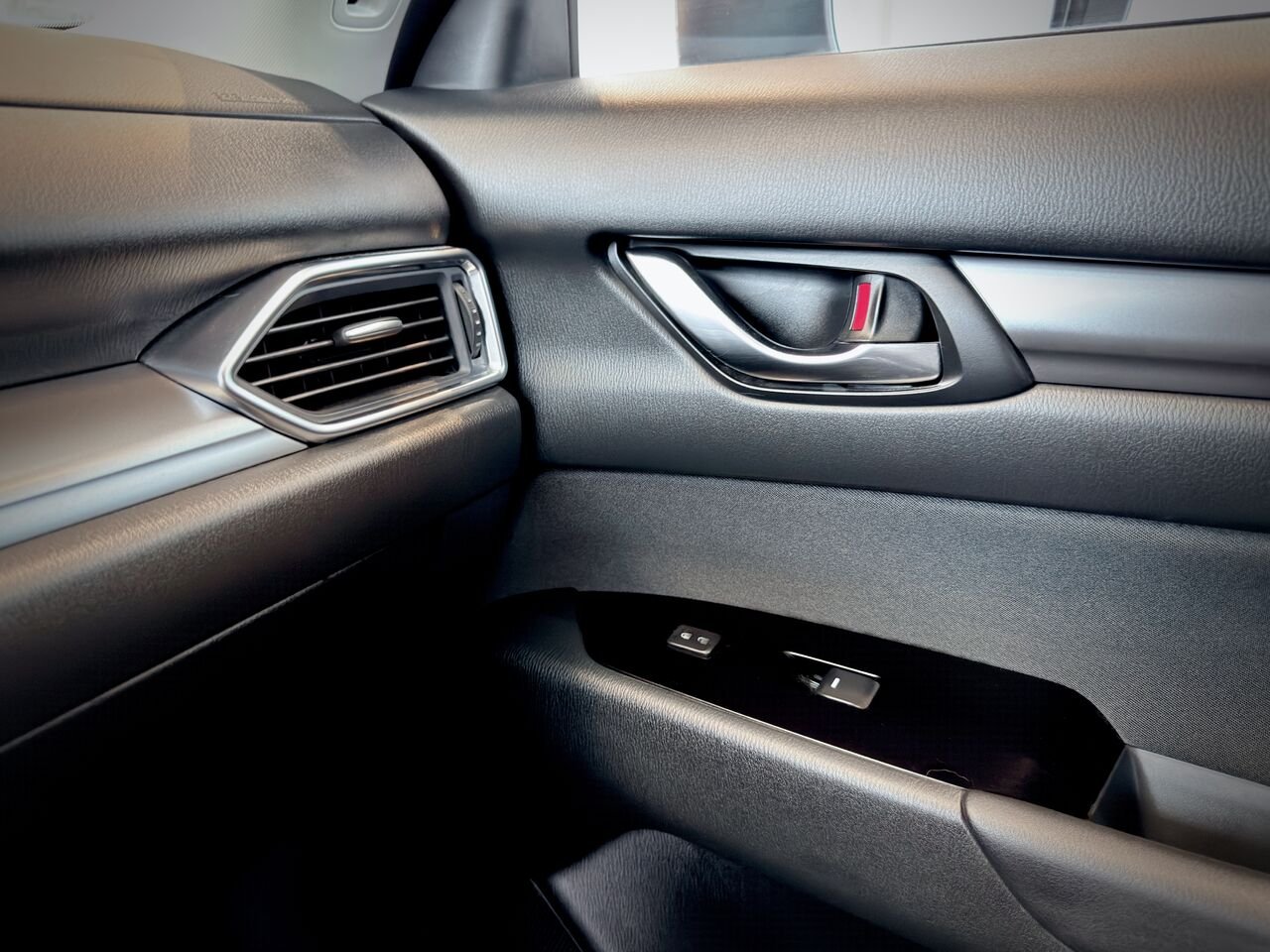 Mazda CX-5 2025 Gris Notre-Dame-des-Prairies - photo #28