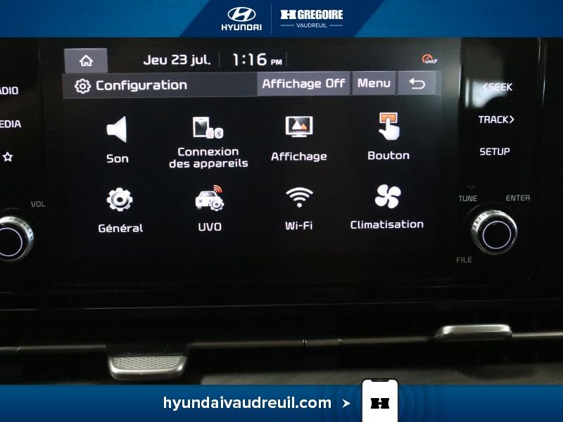 2022 Kia Carnival White Laval - photo #31