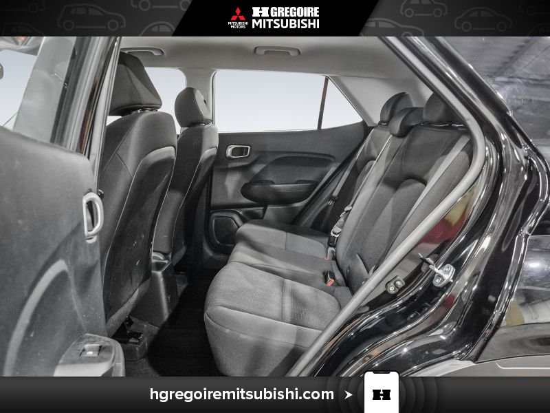 2023 Hyundai Venue Black Saint-Eustache - photo #27