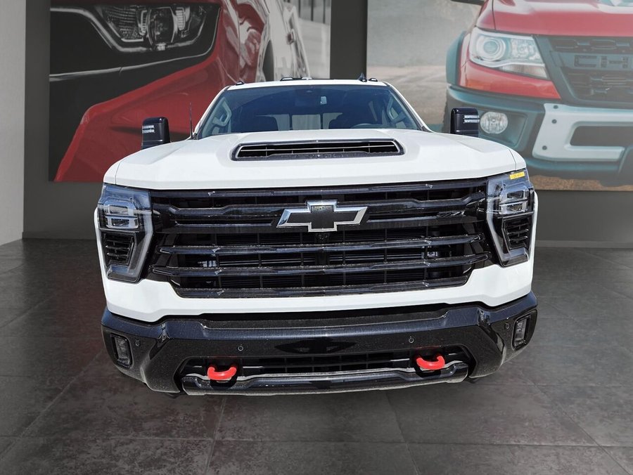 Chevrolet Silverado 2500HD LT cabine multiplace 4RM 159 po 2026 BLANC SOMMET