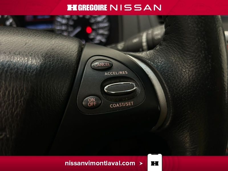 2017 Nissan Pathfinder Grey Laval - photo #24