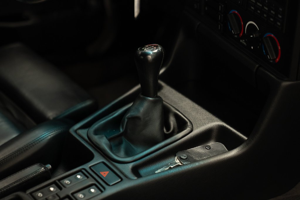 BMW M5 LOW KM! - $94500 USD 1992 Noir Montréal - photo #35