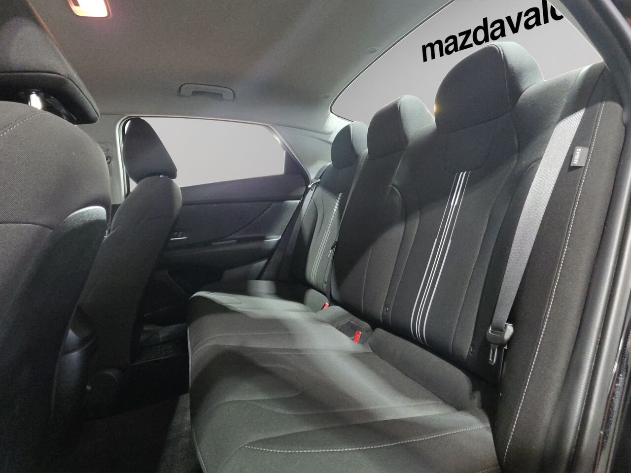 2024 Hyundai Elantra Preferred IVT, Bluetooth, Commande audio au volant, volant chauffant Black Val-David - photo #18