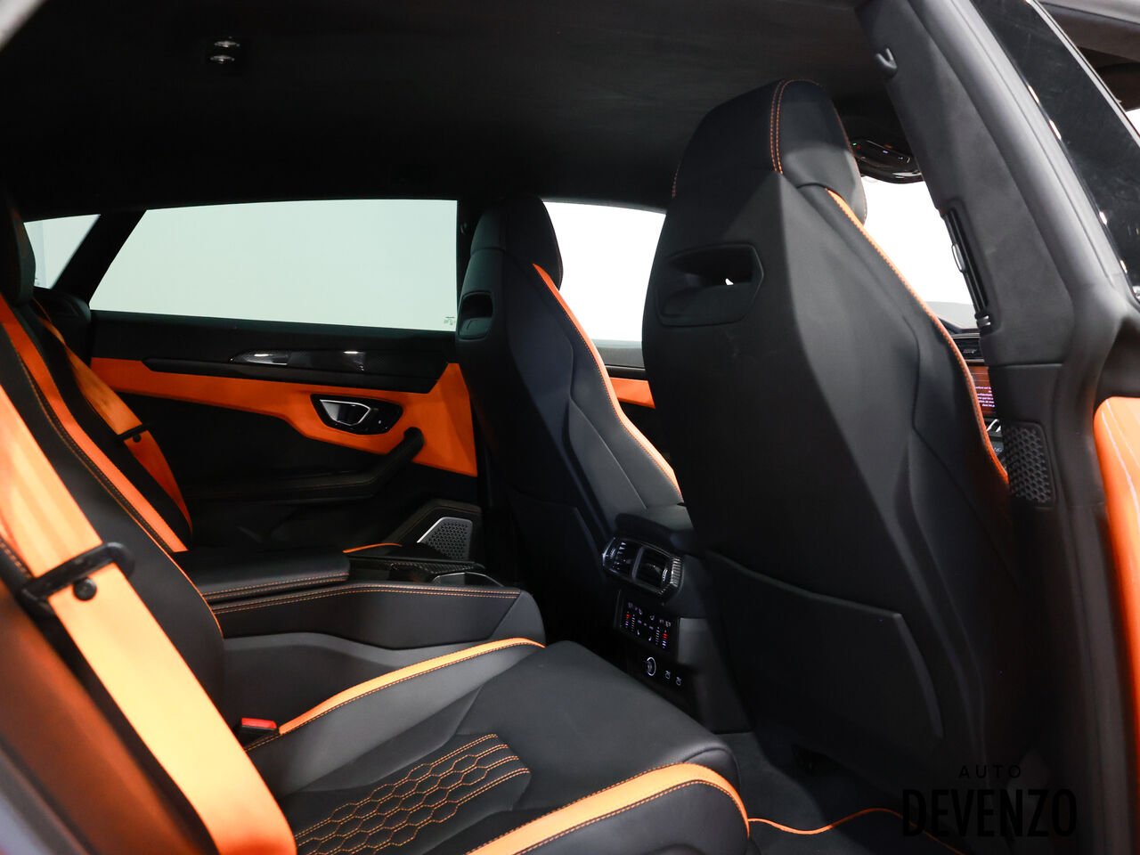 Lamborghini Urus 2023 Orange Saint-Eustache - photo #12