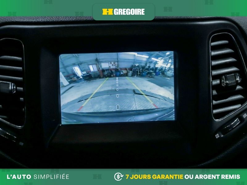 Jeep Compass 722507 | North 4x4 AUTO AC GR ELEC MAGS CAM RECULE BLUETOO 2019 Gris Laval - photo #20