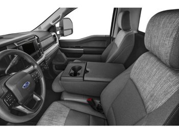 Ford Super Duty F-350 à roues arrière simples XLT