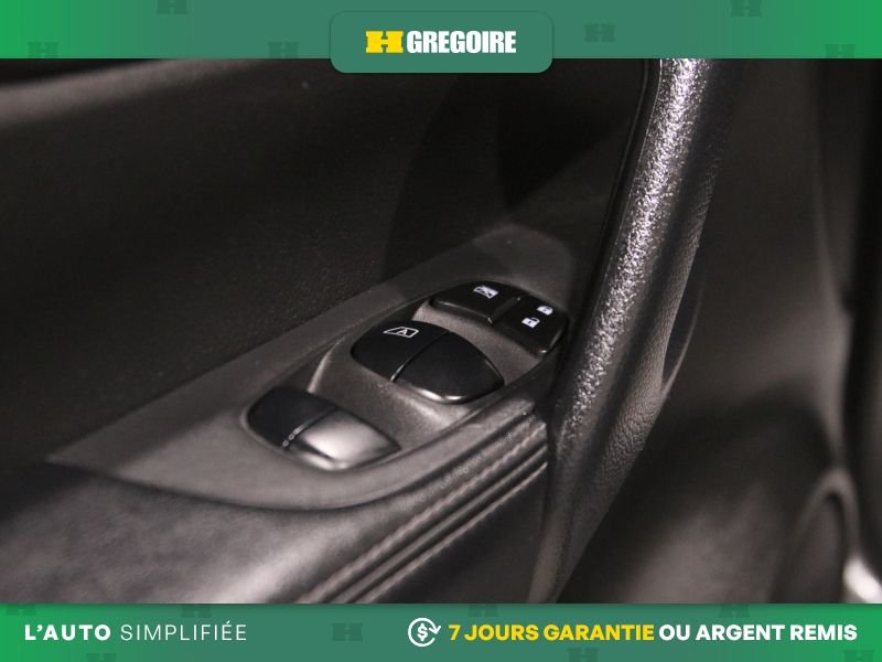 Nissan Qashqai 822289 | S FWD MANUEL AC GR ELECT CAM RECUL BLEUTOOTH 2020 Gris Laval - photo #15