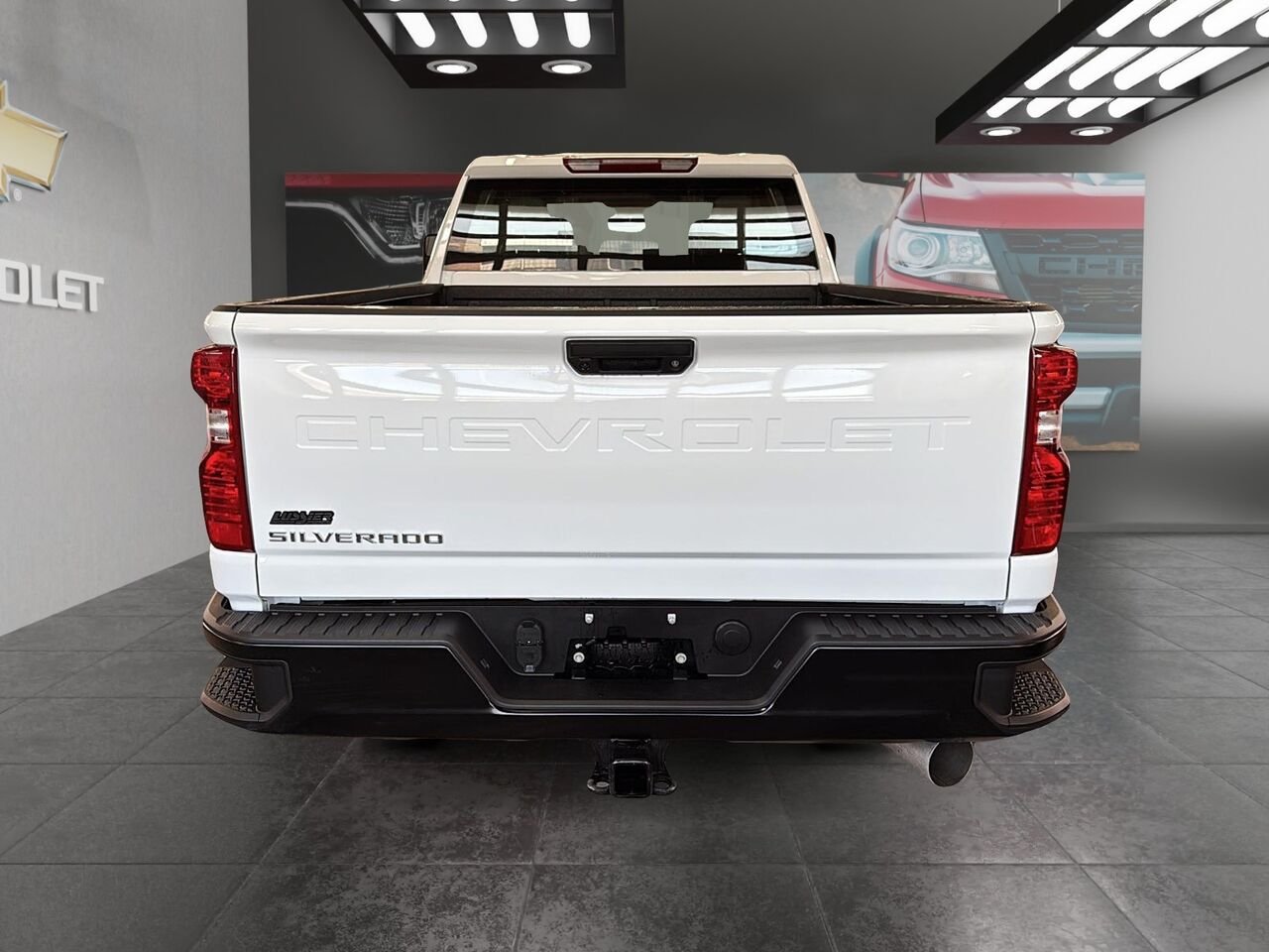 Chevrolet Silverado 2500HD WT cabine multiplace 4RM 159 po 2026 BLANC SOMMET Saint-Hyacinthe - photo #2