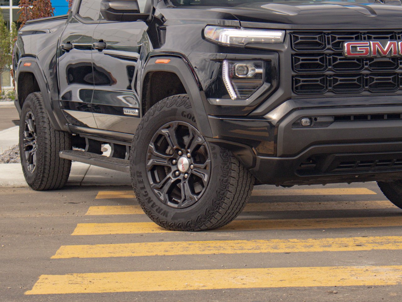 2024 GMC Canyon 4WD Crew Cab Elevation Black Sherwood Park - photo #5