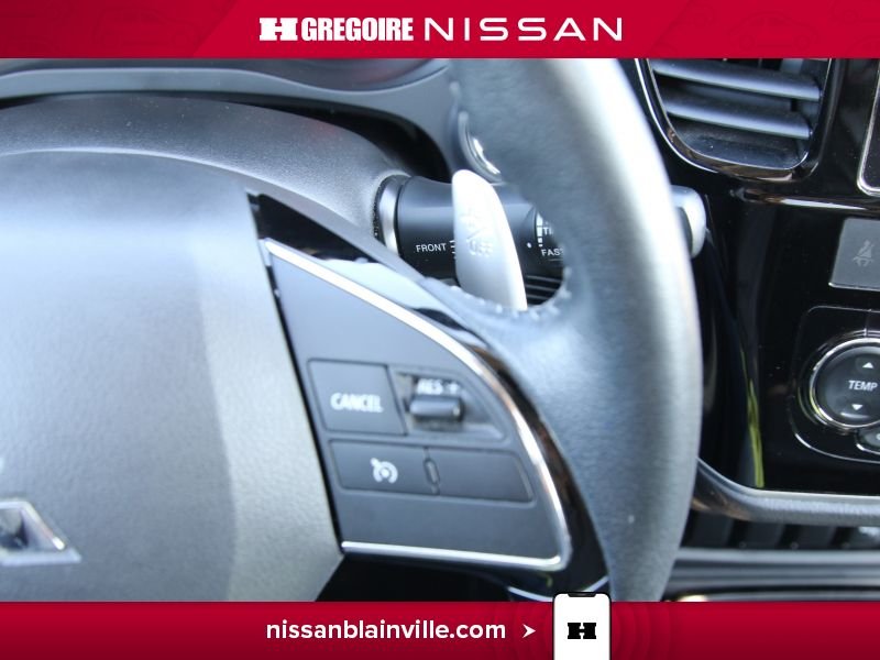 2018 Mitsubishi Outlander White Laval - photo #17