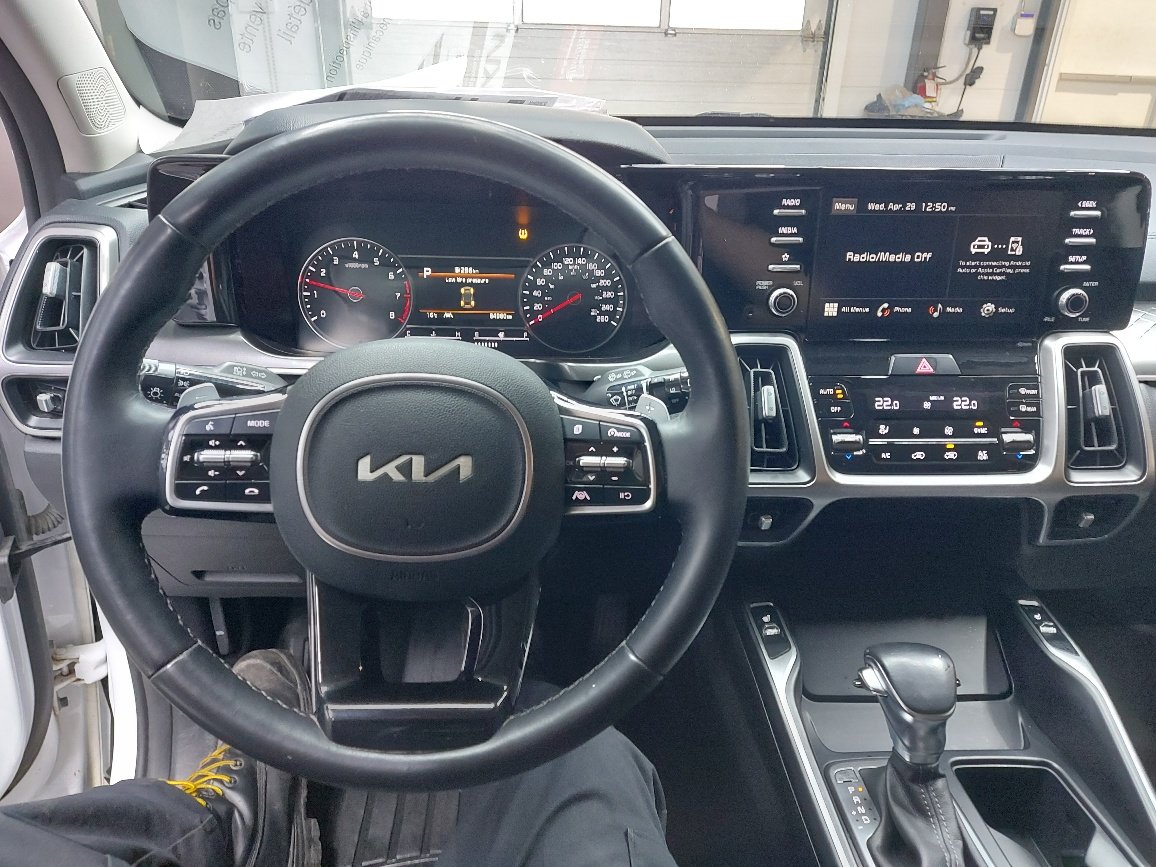 2022 Kia Sorento White Blainville - photo #19