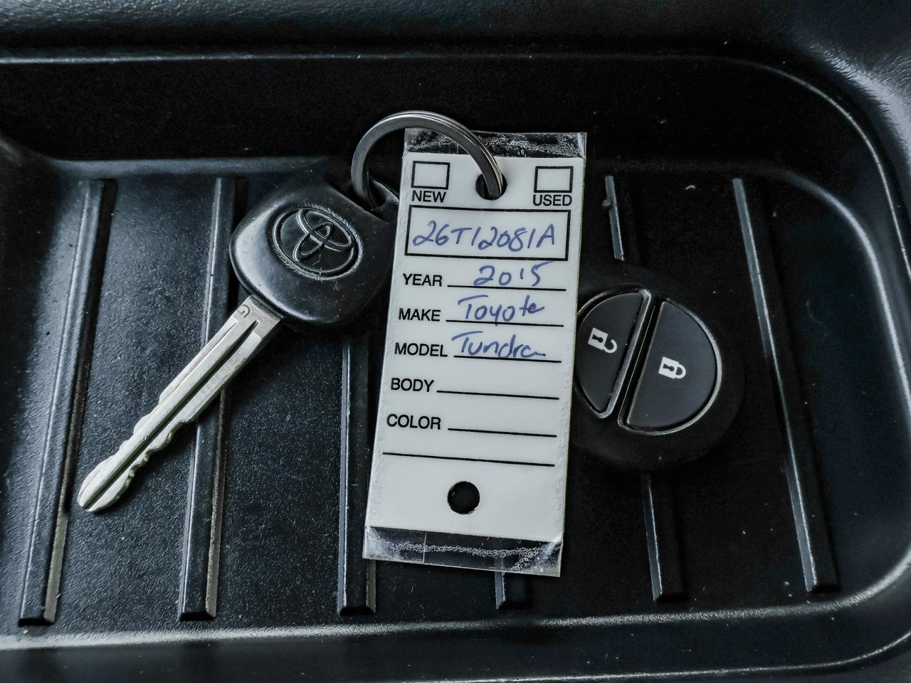 2015 Toyota Tundra 4WD Crewmax 146 5.7L Platinum Black Sherwood Park - photo #28