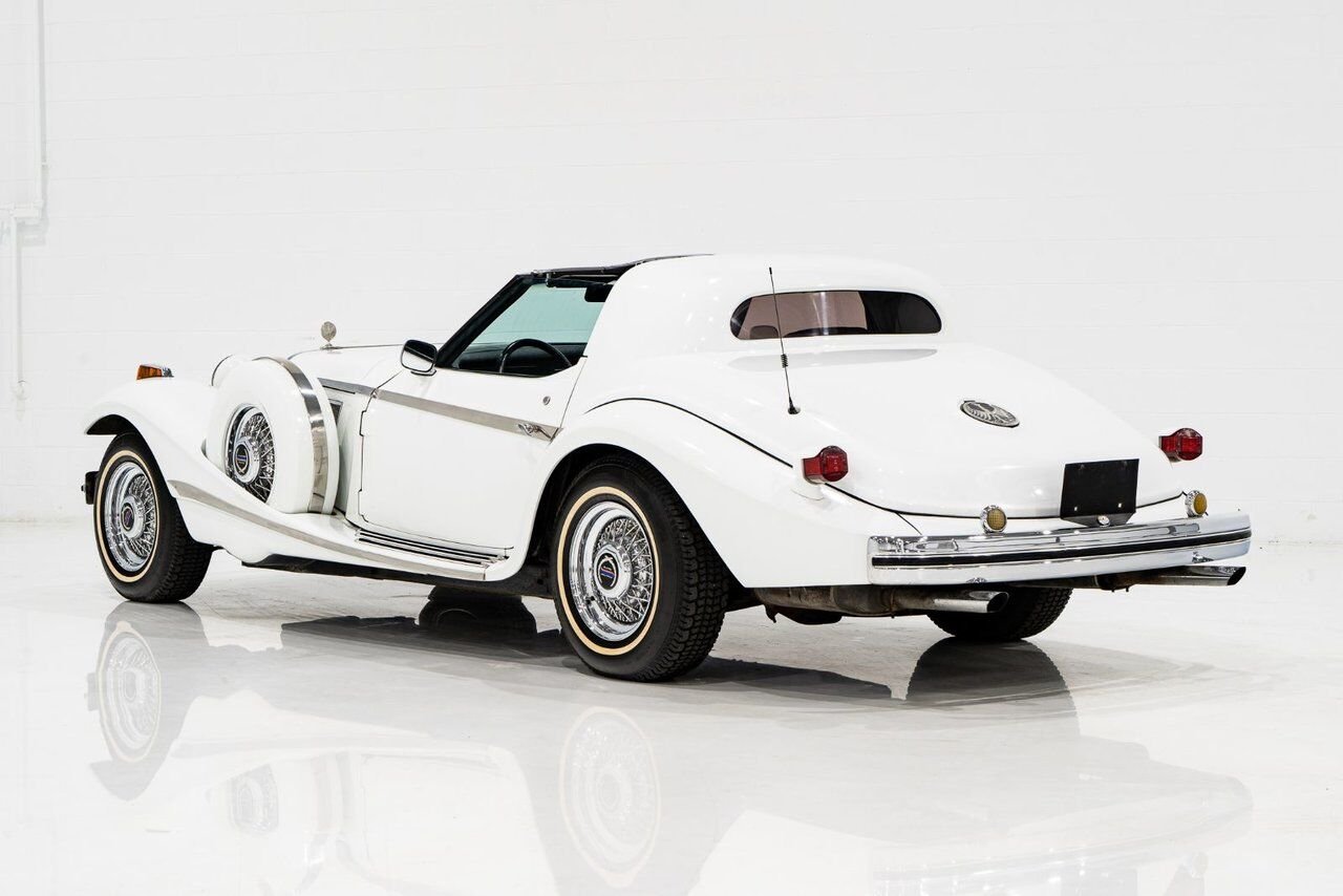 1981 Phillips Motor Car Berlina Coupe Only 1 of 78 produced. Very rare | PRIX EN USD White Montreal - photo #46
