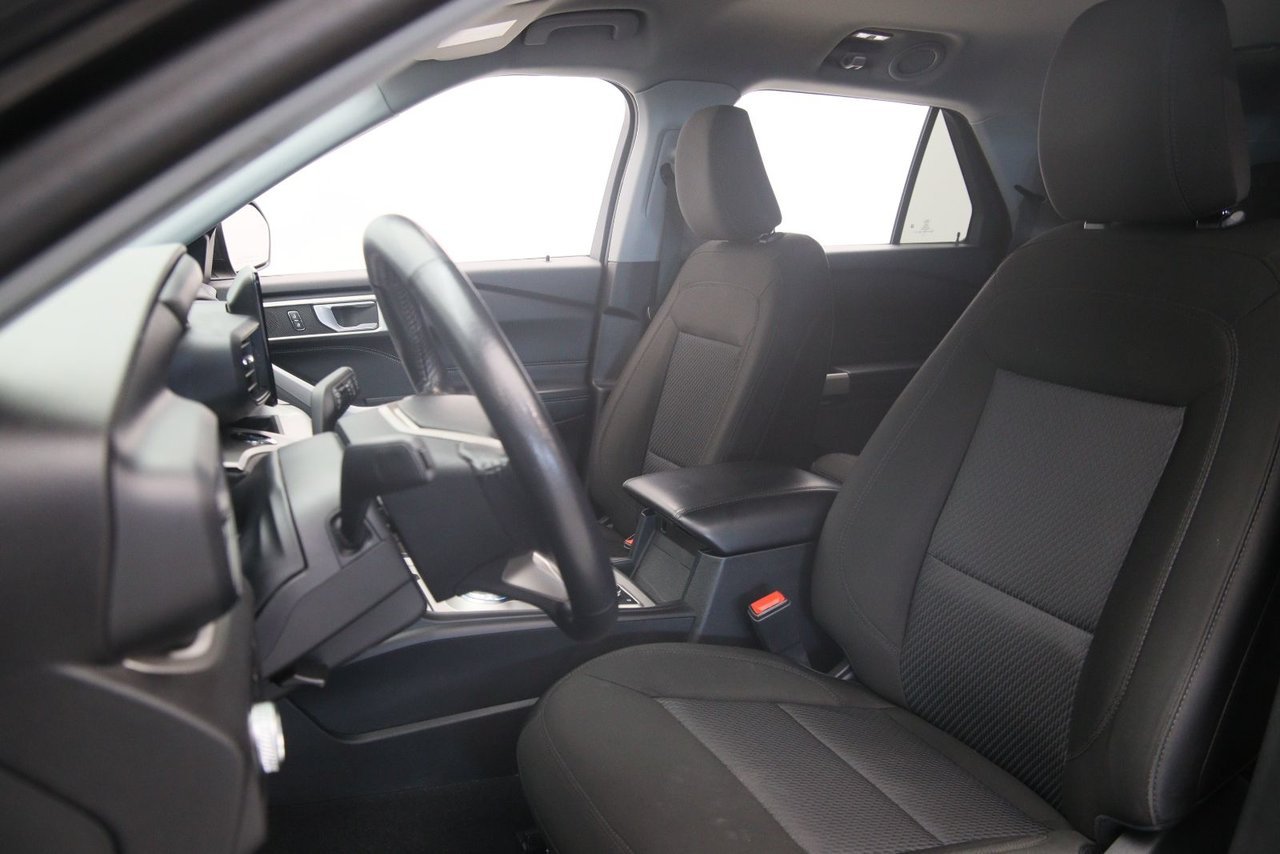 2023 Ford Explorer VIN 1FMSK8DH5PGA16385 Black Chicoutimi - photo #5