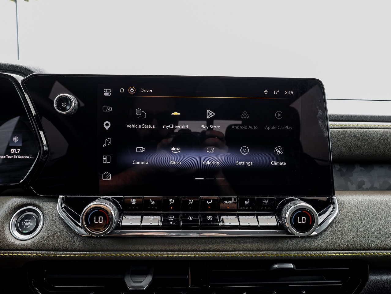 2025 Chevrolet Colorado 4WD Crew Cab ZR2 White Sherwood Park - photo #26