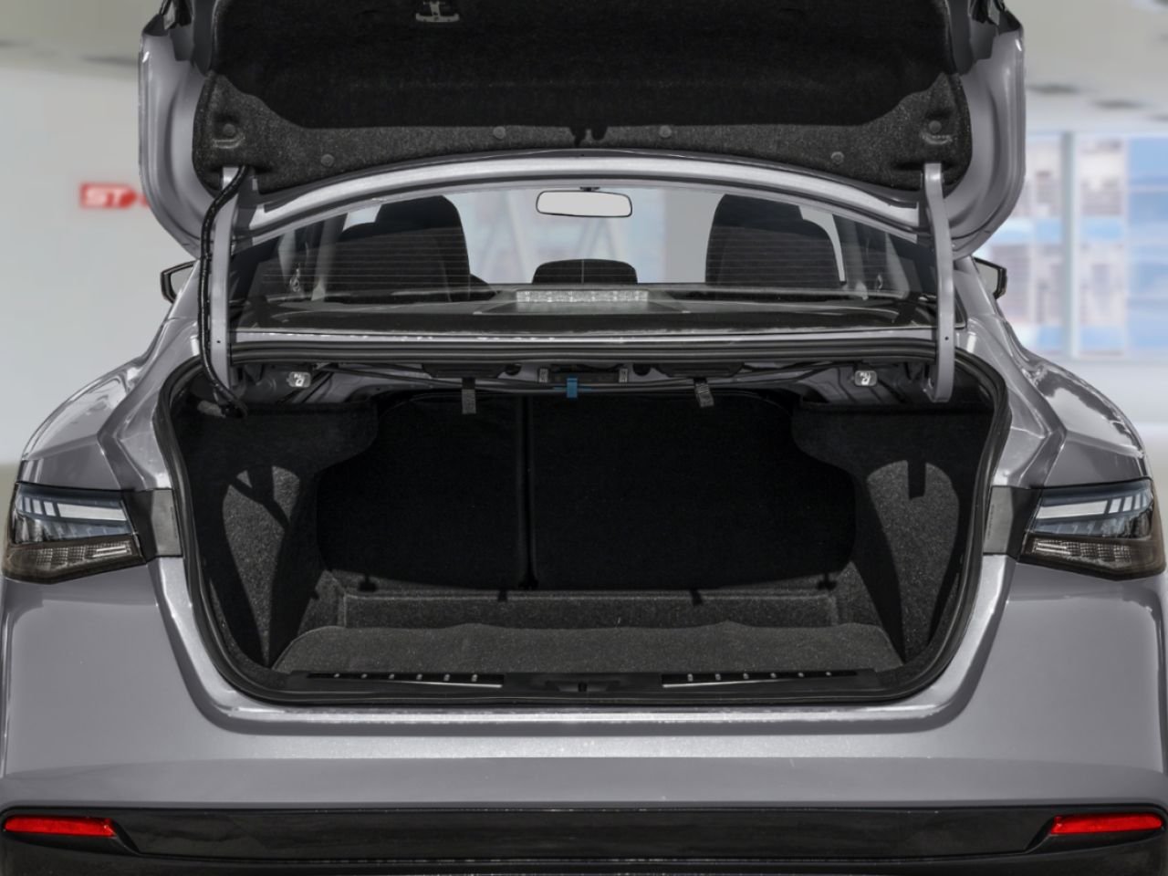 2026 NISSAN Sentra Aspen White TriCoat/Super Black Saint-Georges - photo #3