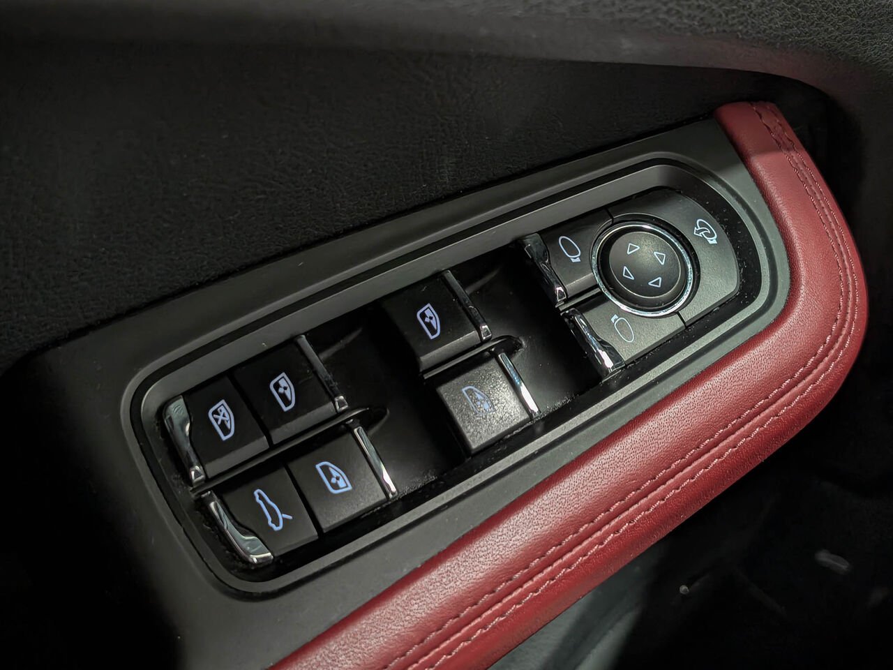Porsche MACAN GTS Option Sport Exhaust Roues 21" Carbon Fiber 2023 Gris Sherbrooke - photo #24