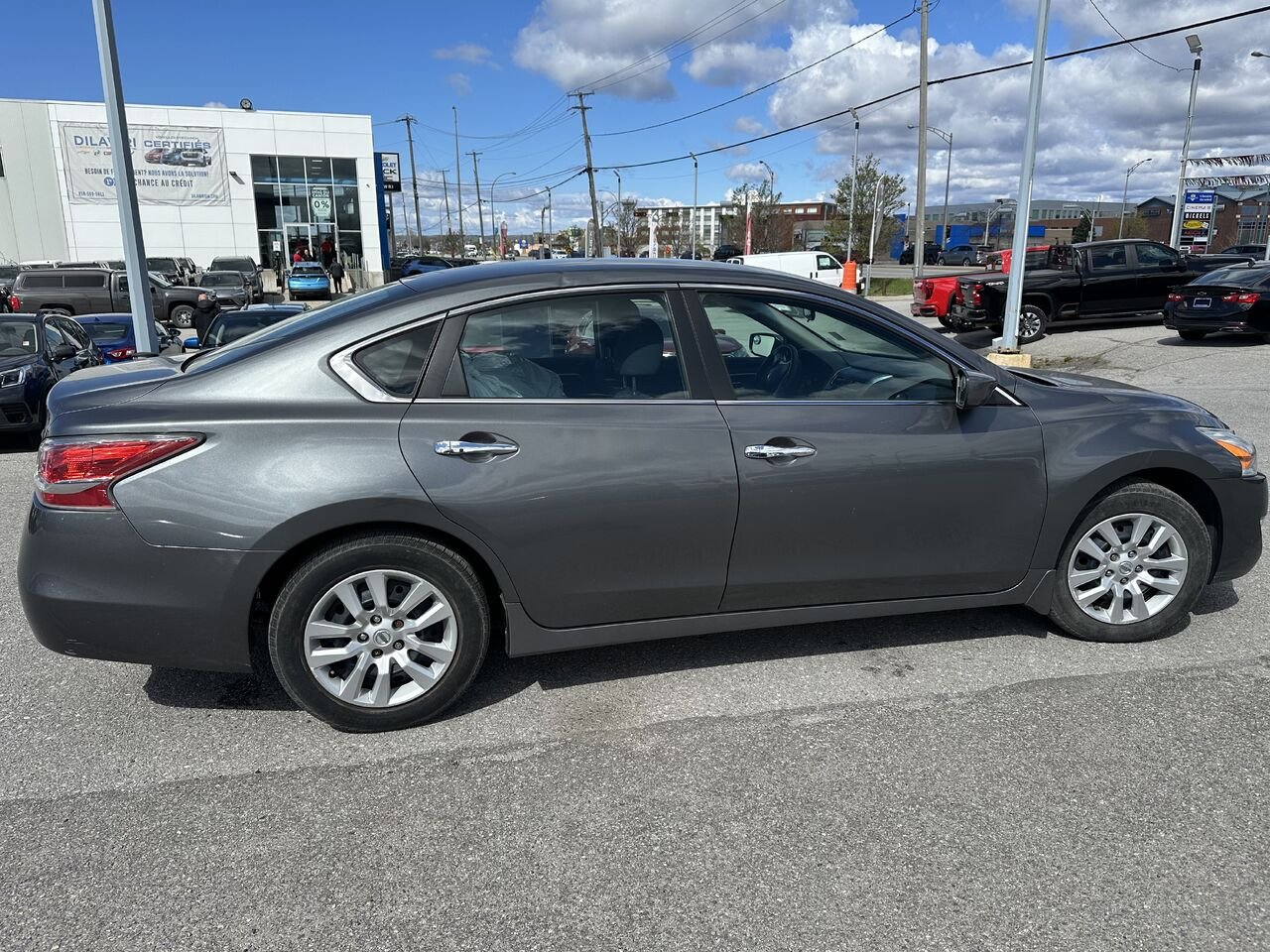 NISSAN ALTIMA 2.5/S/SV/SL Berline 4 portes, 4 cyl. en ligne, CVT 2,5 2015 Gatineau - photo #14