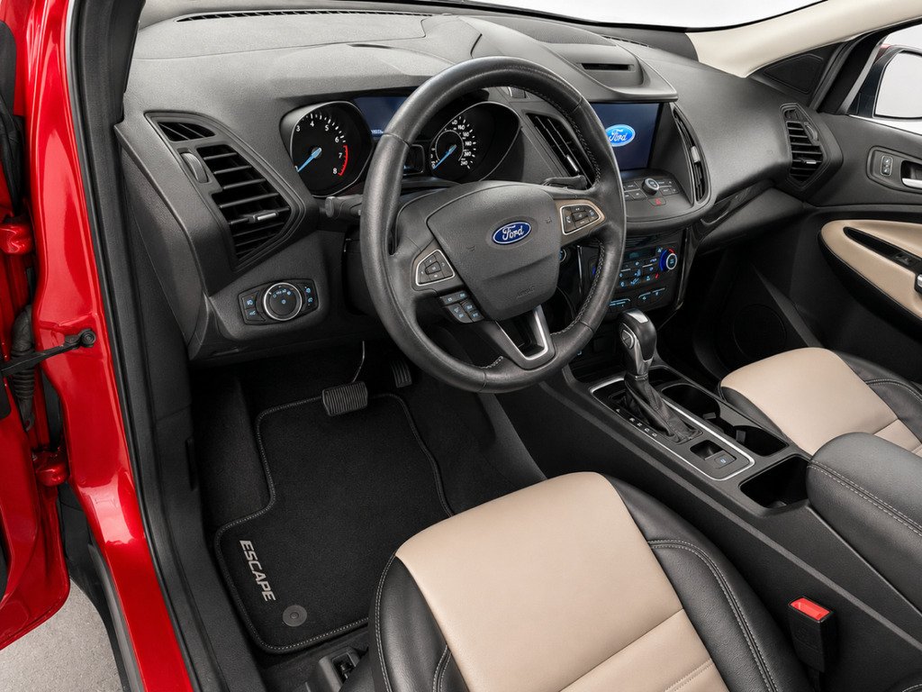 2019 Ford Escape Red Saint-Basile-le-Grand - photo #2