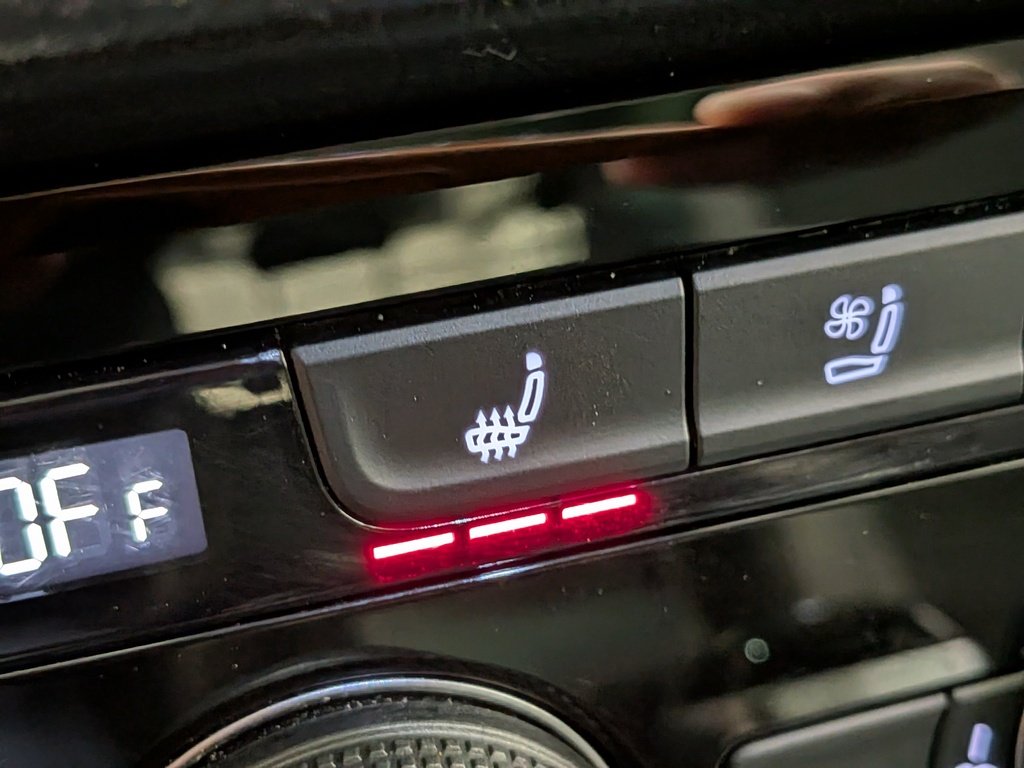 2022 Volkswagen Taos Highline 4MOTION White Val-David - photo #2