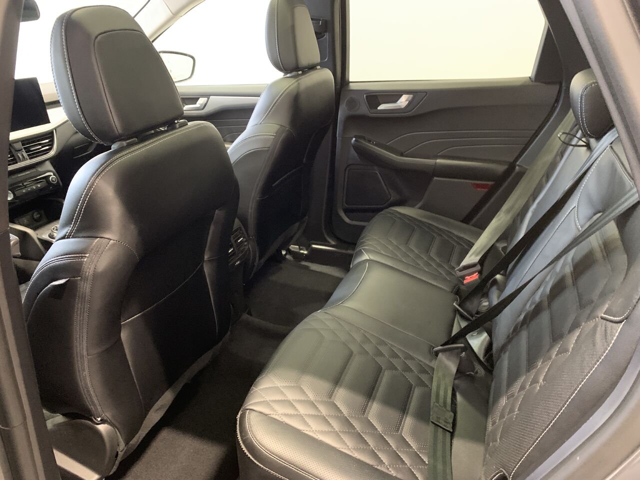 Ford Escape PHEV PHEV+HAUT NIVEAU+BAS KILO+TOIT PANORAMIQUE 2023 Gris Châteauguay - photo #26