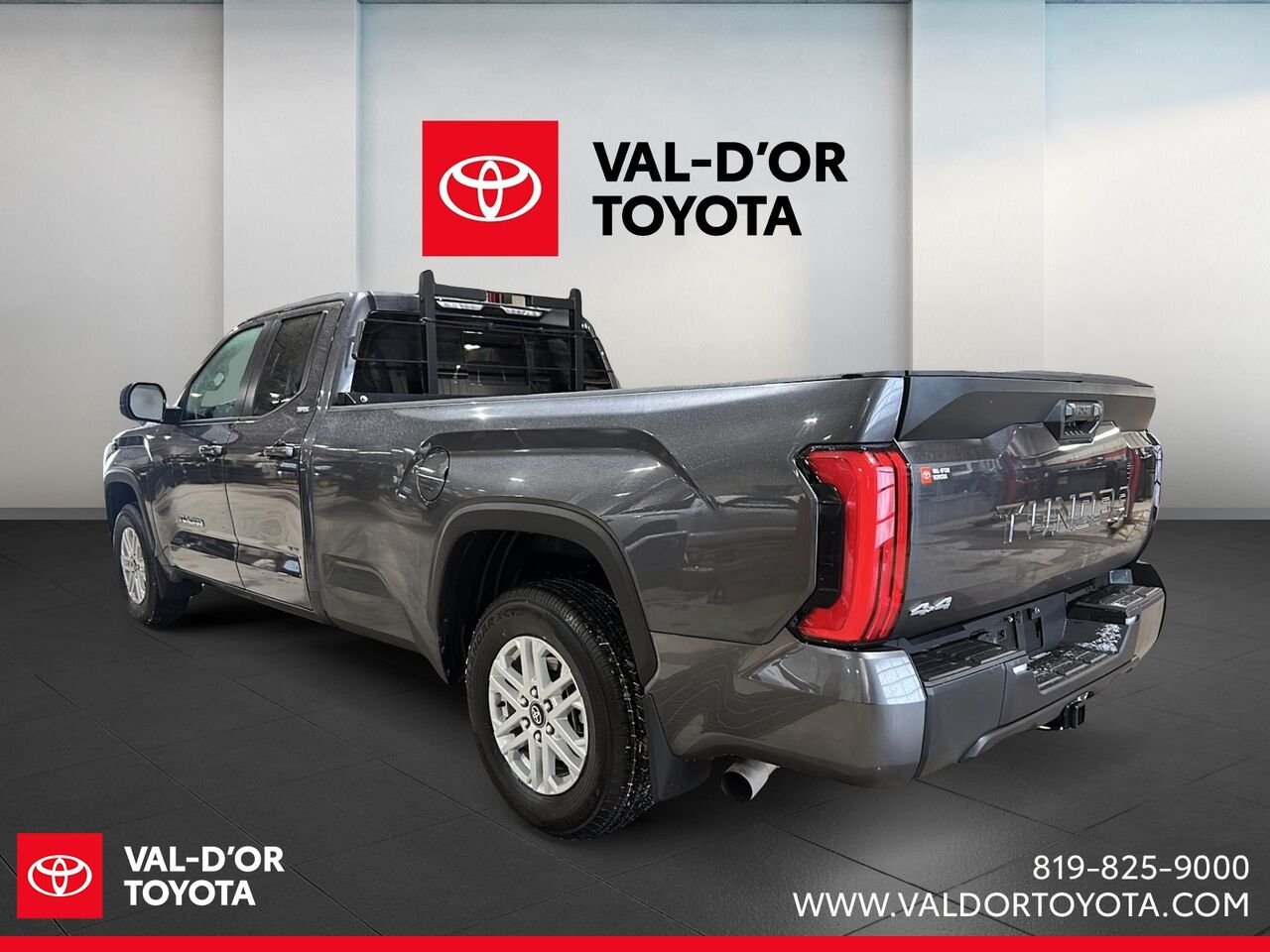 2026 Toyota Tundra SR5 Double Cab 4x4 caisse longue Magnetic Grey Metallic Val-d'Or - photo #3