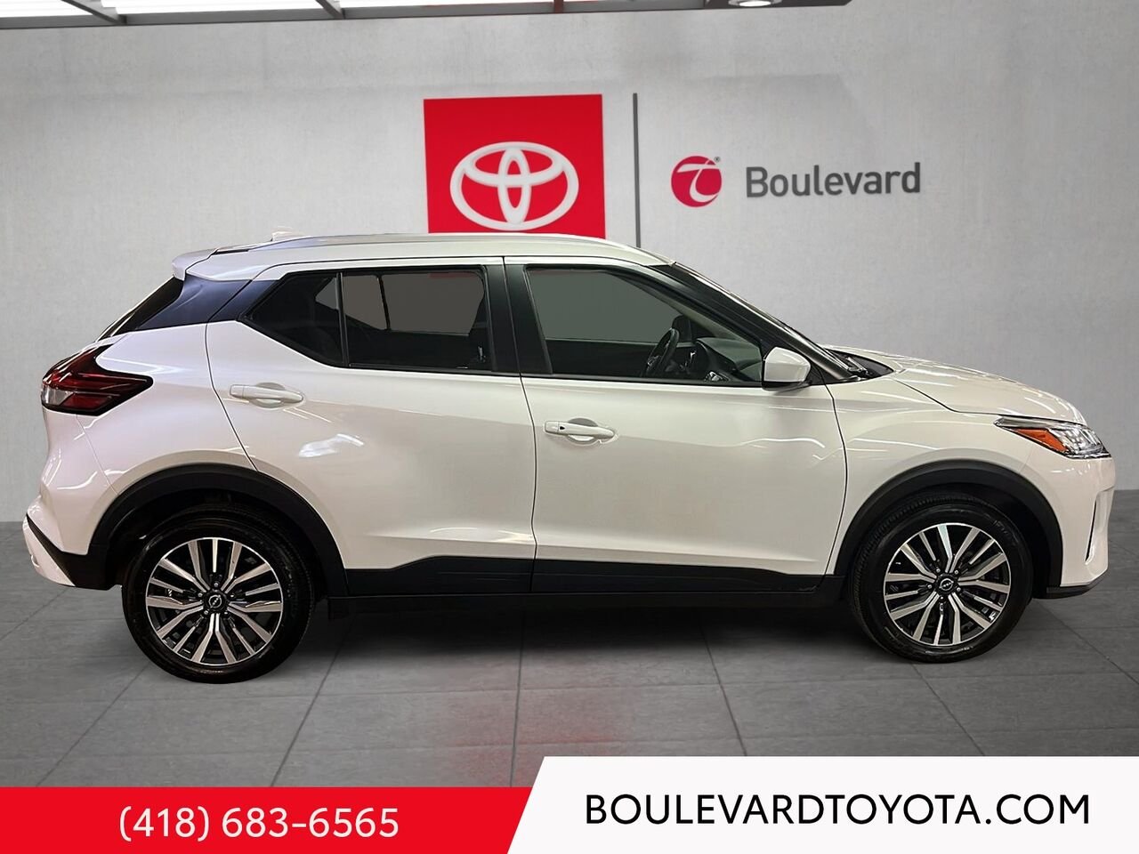 Nissan Kicks 100180B-74 | SV 2024 Blanc Québec - photo #2