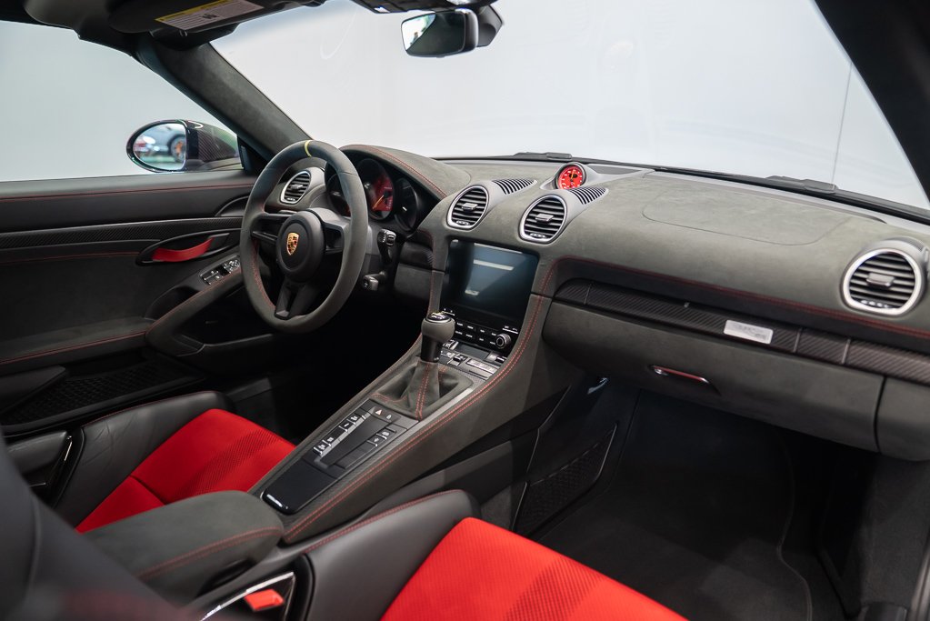 2024 Porsche 718 Spyder Silver Kirkland - photo #22