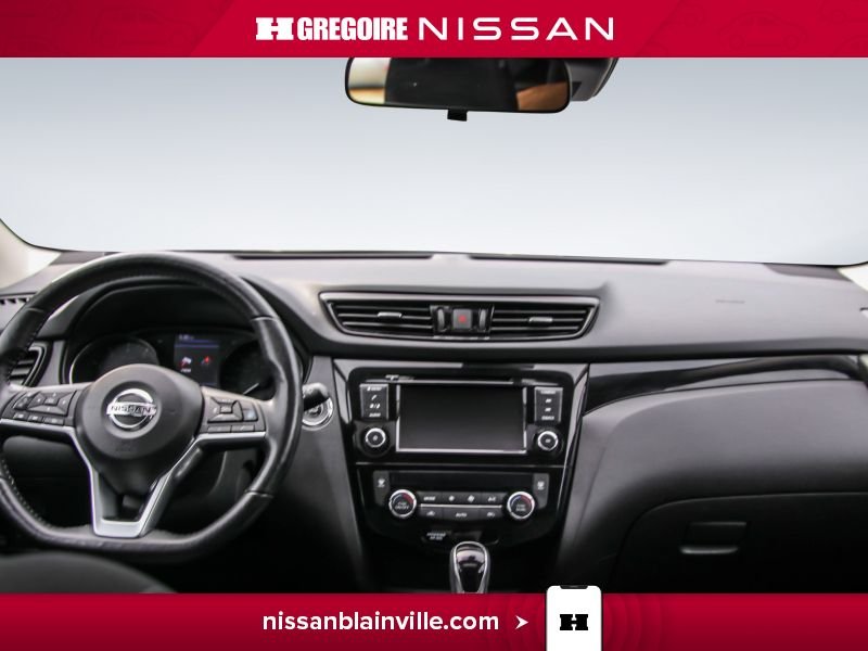 2022 Nissan Qashqai Red Laval - photo #13
