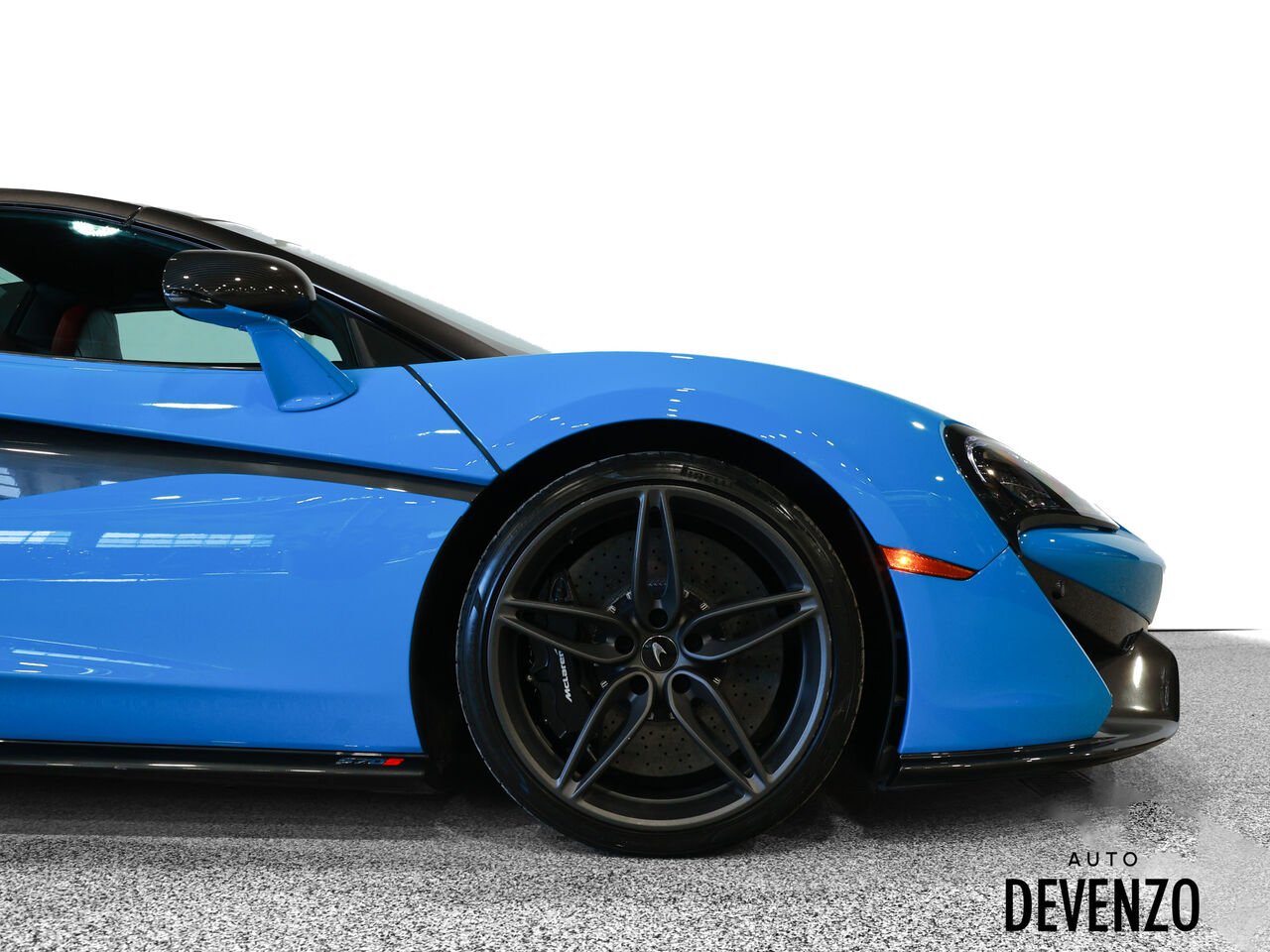 McLaren 570s 2019 Bleu Saint-Eustache - photo #6
