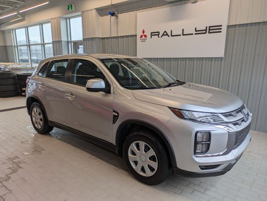 2022 Mitsubishi RVR ES AWC Silver