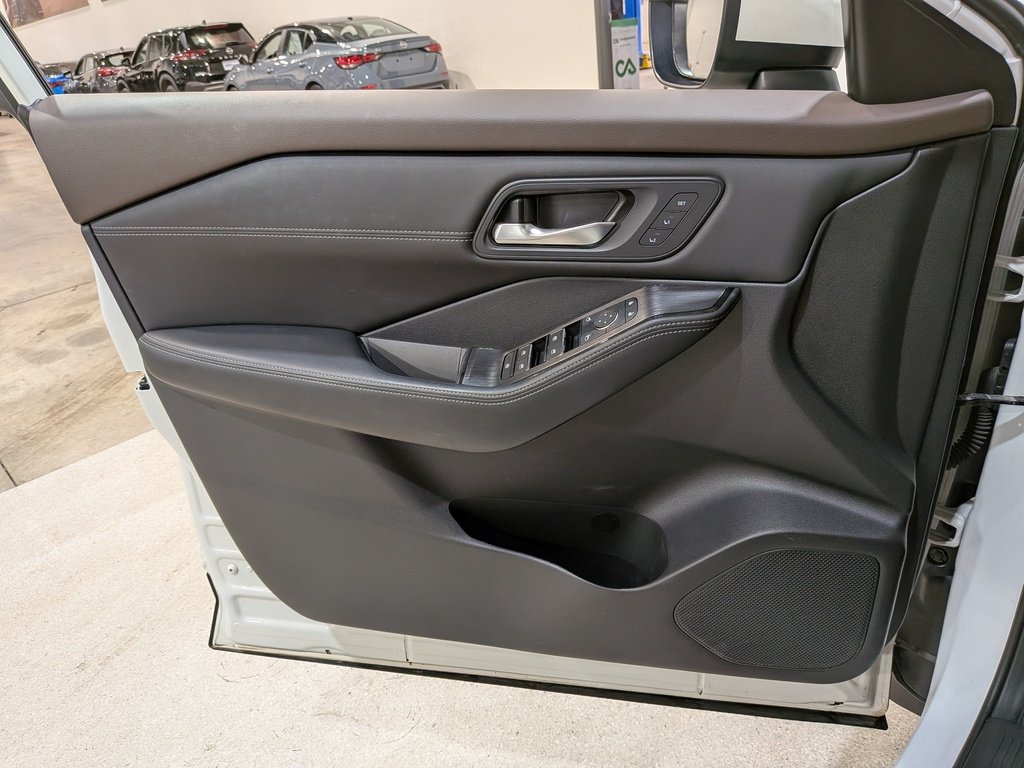 Nissan Rogue AWD SL 2023 Blanc Val-David - photo #36