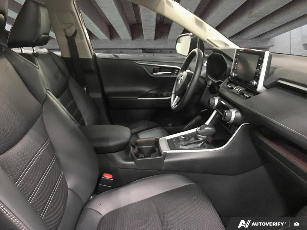 2021 Toyota RAV4 2601418A | Hybrid Limited Blue Edmonton - photo #20