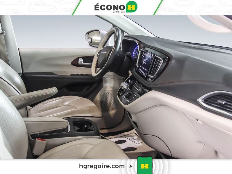 2018 Chrysler Pacifica Silver Blainville - photo #27