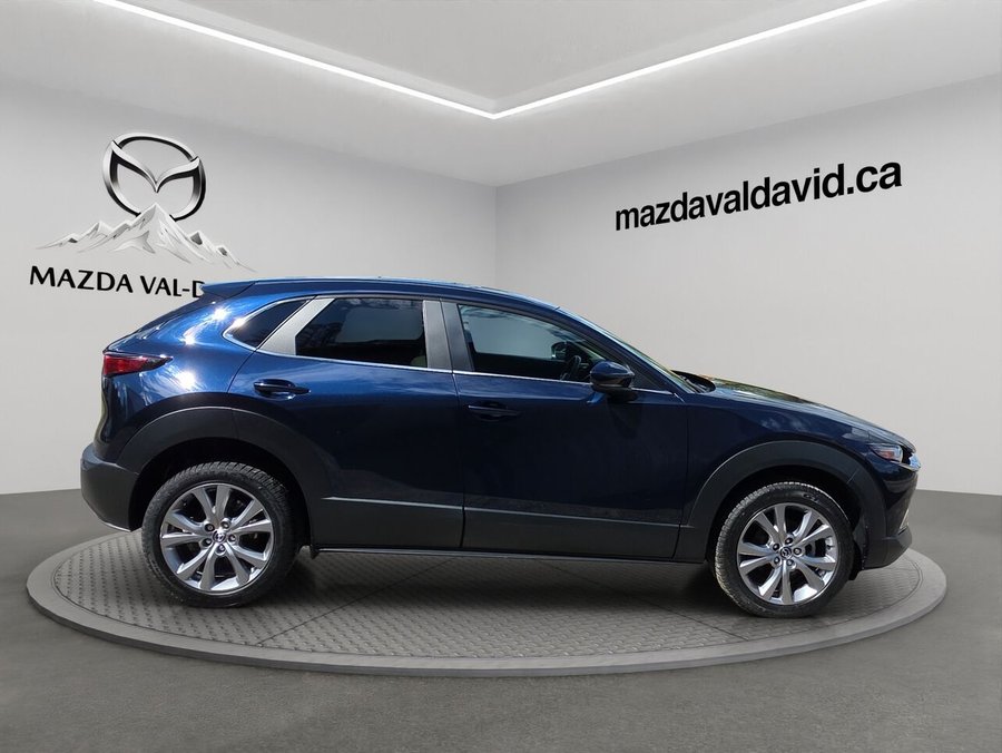 Mazda CX-30 GS TI, toit ouvrant, cruise control, volant chauffant 2023 Bleu