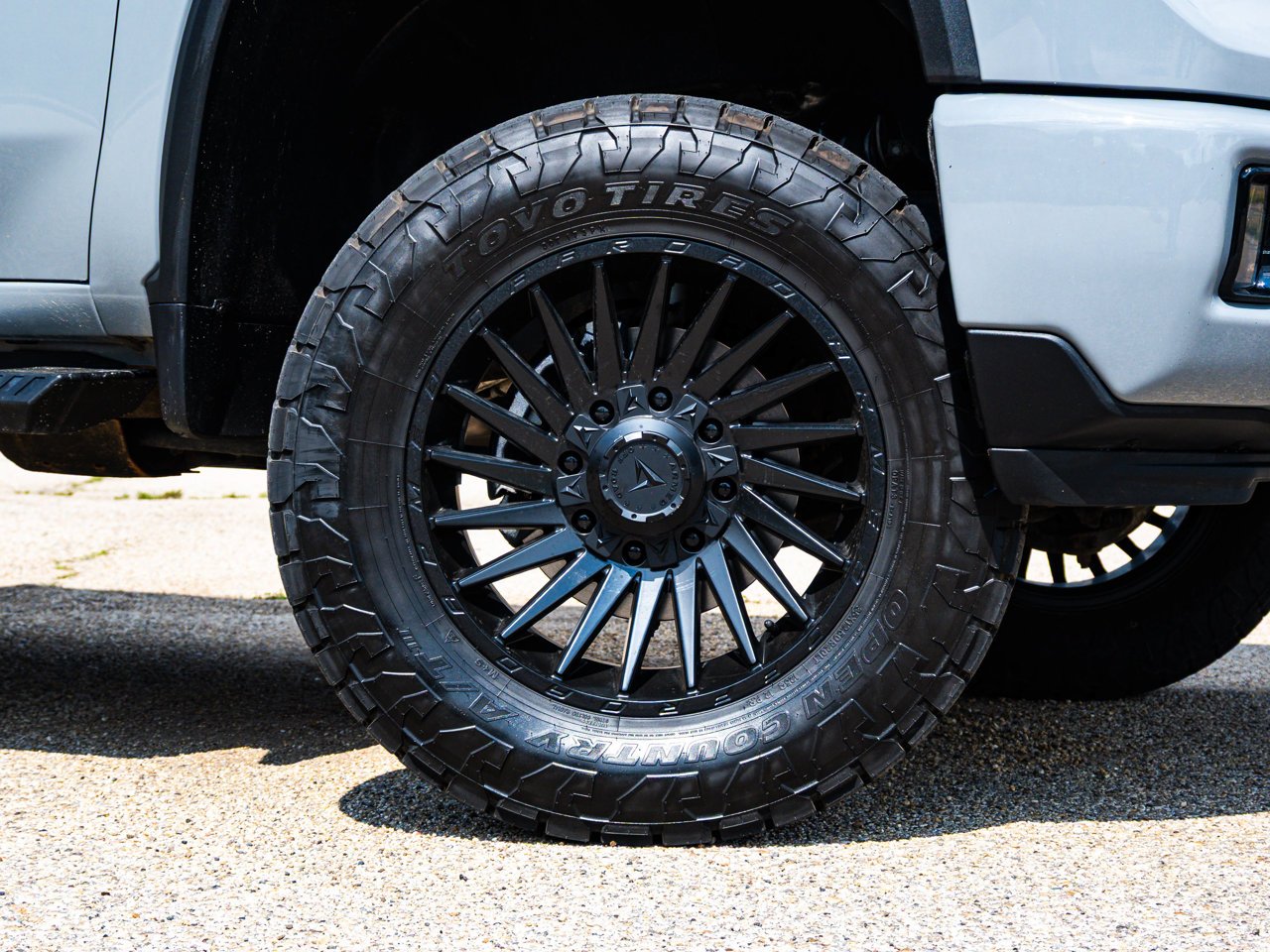 2024 Chevrolet Silverado 3500HD 4WD Crew Cab 159 LT Grey Sherwood Park - photo #4