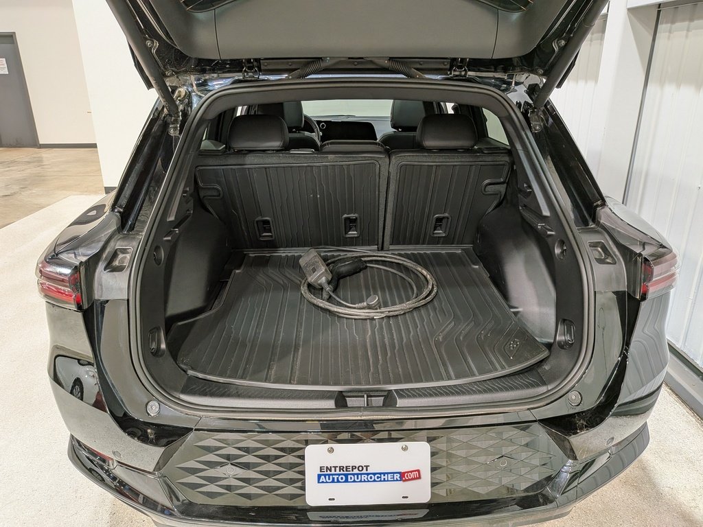 Chevrolet Equinox EV 2026 Noir Val-David - photo #8