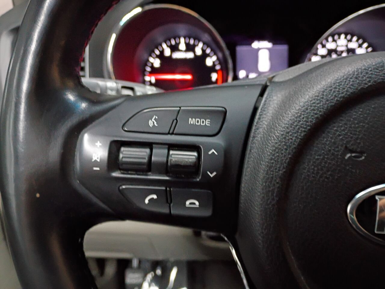 Kia Sedona 2019 Noir Blainville - photo #24
