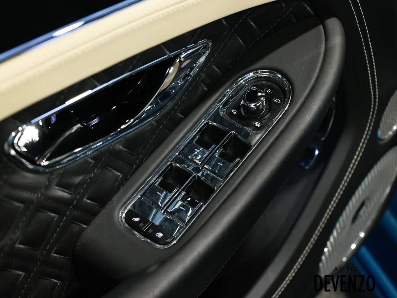 Bentley Continental 2023 Bleu Saint-Eustache - photo #10