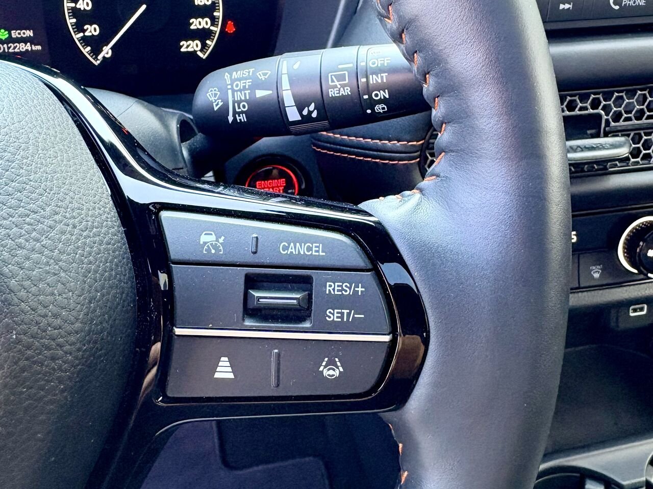 2025 Honda HR-V Blue Mont-Laurier - photo #23