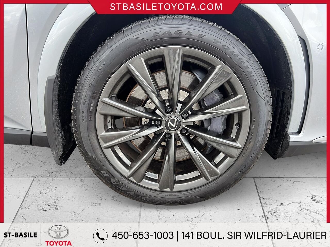 2024 Lexus RX 350 Grey Saint-Basile-le-Grand - photo #10